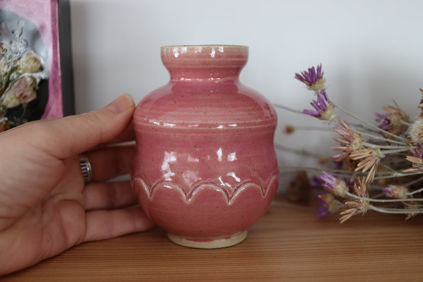 Bulb Vase with scalloped detail