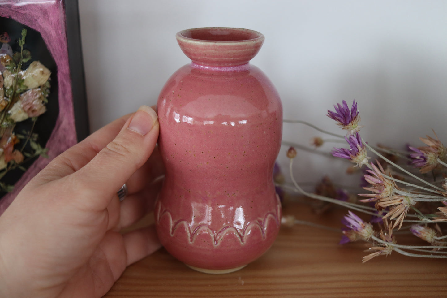 Bulb Vase with scalloped detail